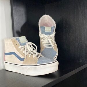 Vans Women's Blue and Tan High-Top Sneakers